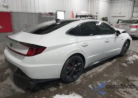 2022 Hyundai Sonata N Line Night Edition z USA, uszkodzony, nr VIN 5NPEK4JC7NH144218